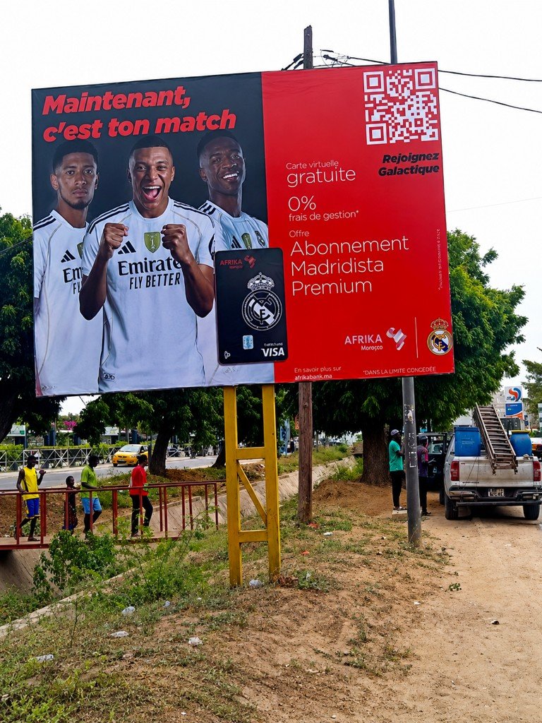 Afrika Bank — campagne Waouh